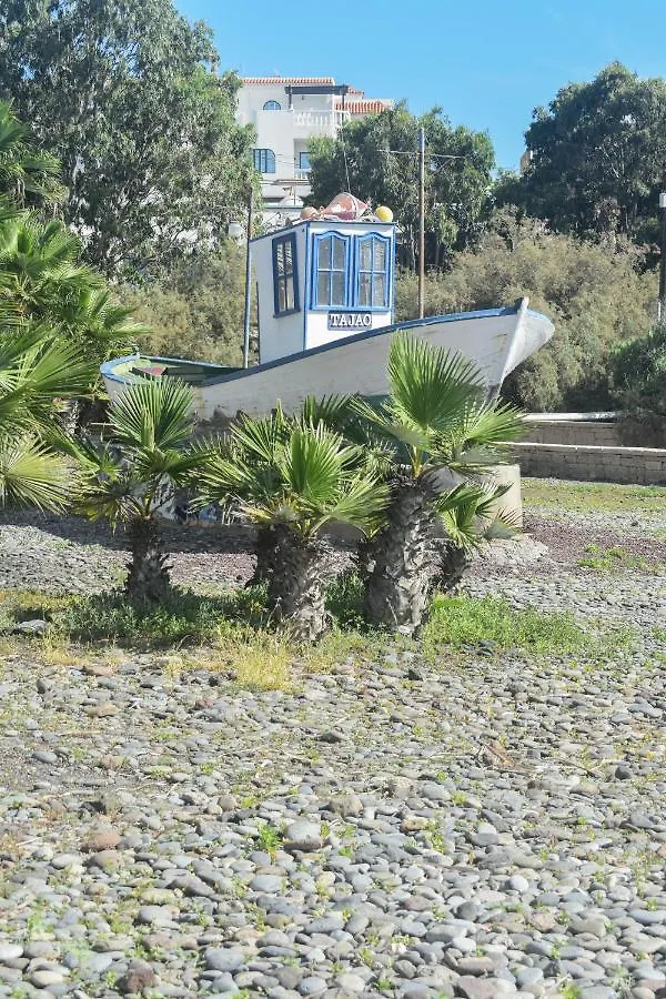 Ferienwohnung A Un Salto Del Mar Wifi La Mareta